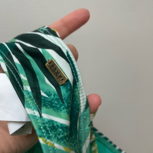 Roxy swimming bra XXS-Xs - Picture 2 of 3